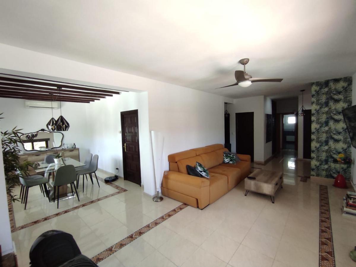 Villa Con Piscina A Un Paso De La Playa Benidorm Exterior foto